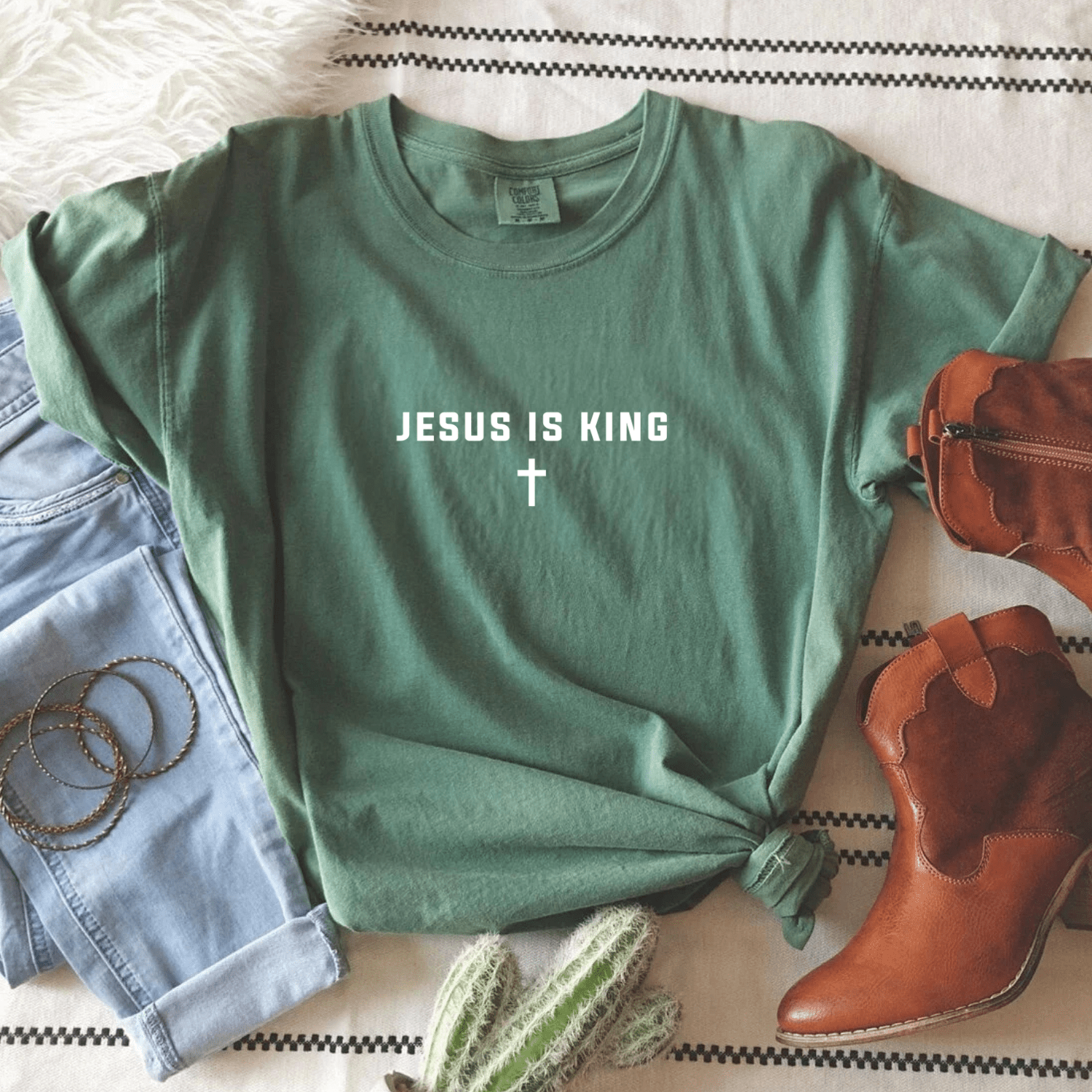 Jesus Is King Cross Christian Faith Graphic T-Shirt - Hollow Point Society - T-Shirt